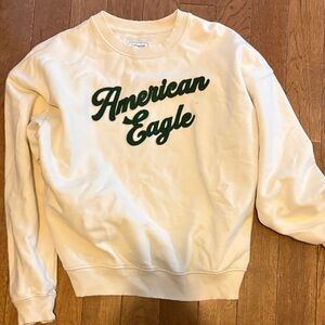 American Eagle Cream Sweatshirt
